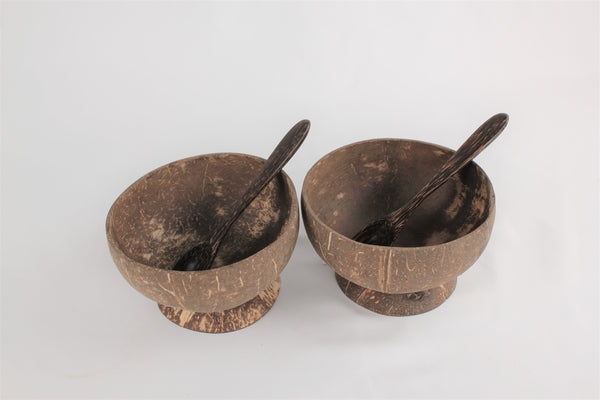 Set of 2 Coconut bowl with base